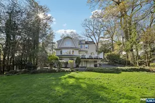 215 Beechwood Rd, Ridgewood, NJ 07450 - Photo 34