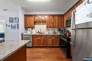 22 Ave At Port Imperial 204, West New York, NJ 07093 - Photo 6