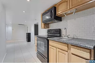 94 Manchester Avenue, Paterson, NJ 07502 - Photo 4
