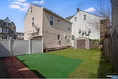 94 Manchester Avenue, Paterson, NJ 07502 - Photo 26