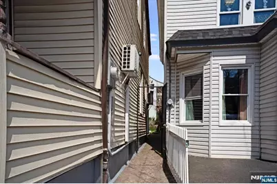 94 Manchester Avenue, Paterson, NJ 07502 - Photo 24