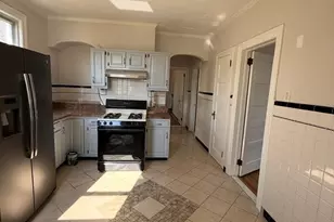 308 Davis Ave Apt1, Harrison, NJ 07029 - Photo 4