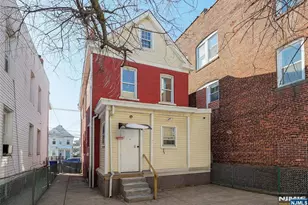 344 Market St, Perth Amboy, NJ 08861 - Photo 32