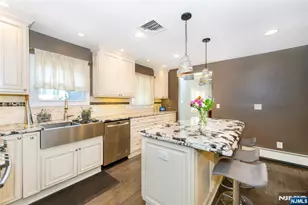 36 Ella St, Bloomingdale, NJ 07403 - Photo 4
