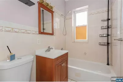 133 Maple Avenue 405 #405, East Orange, NJ 07017 - Photo 12