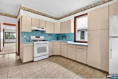 319 Paterson Avenue 2 #2, East Rutherford, NJ 07073 - Photo 10