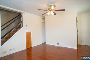 4 Augusta St, Elmwood Park, NJ 07407 - Photo 6