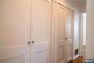 4 Augusta St, Elmwood Park, NJ 07407 - Photo 20