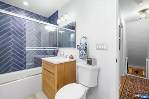 988 Richard Ct, Teaneck Township, NJ 07666 - Photo 16