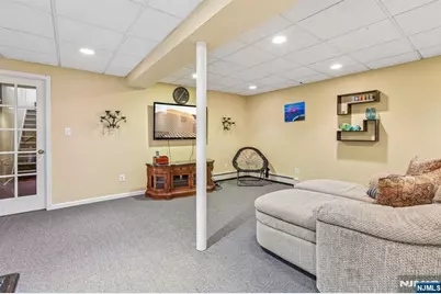 43 N Pleasant Avenue, Ridgewood, NJ 07450 - Photo 30