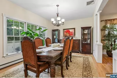 43 N Pleasant Avenue, Ridgewood, NJ 07450 - Photo 8