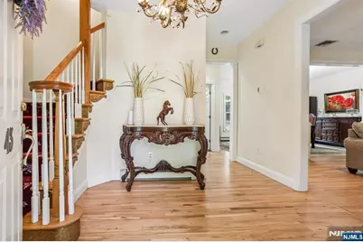 43 N Pleasant Avenue, Ridgewood, NJ 07450 - Photo 4