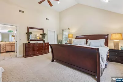 43 N Pleasant Avenue, Ridgewood, NJ 07450 - Photo 20