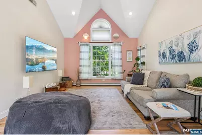 43 N Pleasant Avenue, Ridgewood, NJ 07450 - Photo 14