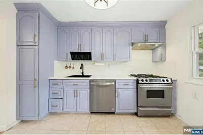11 Meadow Street, Demarest, NJ 07627 - Photo 12
