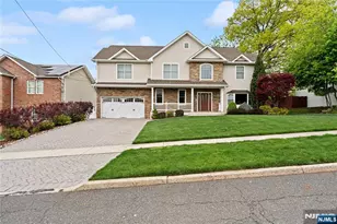 160 Lozier Terrace, River Edge, NJ 07661 - Photo 2