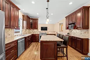 160 Lozier Terrace, River Edge, NJ 07661 - Photo 18