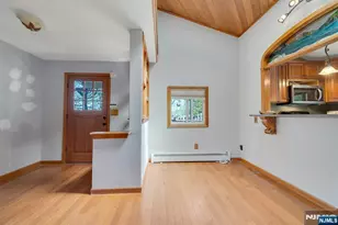 95 Wildwood Rd, Jefferson Township, NJ 07438 - Photo 8