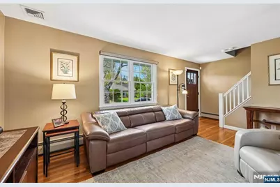 488 Dorchester Road, Ridgewood, NJ 07450 - Photo 4