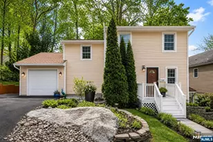 119 Sherwood Ave, Mahwah, NJ 07430 - Photo 2