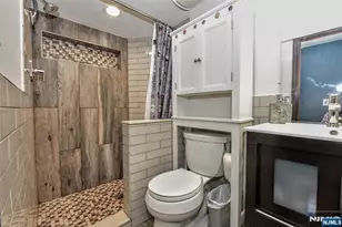 247 Grove St, Lodi, NJ 07644 - Photo 18