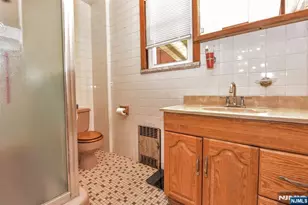 247 Grove St, Lodi, NJ 07644 - Photo 10