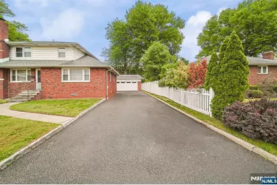 44 Roosevelt Street, Little Ferry, NJ 07643 - Photo 2