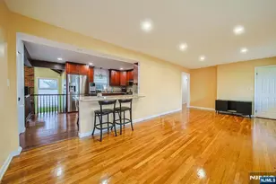 44 Roosevelt St, Little Ferry, NJ 07643 - Photo 12