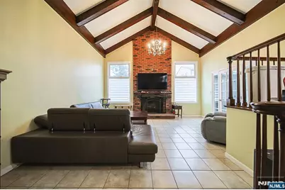 44 Roosevelt Street, Little Ferry, NJ 07643 - Photo 20