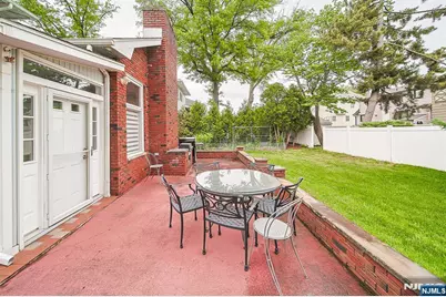 44 Roosevelt Street, Little Ferry, NJ 07643 - Photo 6