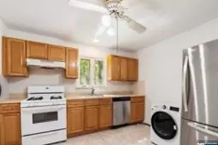 456 9th Street 2, Palisades Park, NJ 07650 - Photo 16