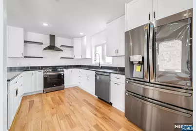 270 Lafayette Avenue 2 #2, Lyndhurst Township, NJ 07071 - Photo 18