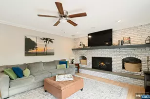 25 Dundee Ct, Mahwah, NJ 07430 - Photo 16