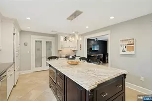 25 Dundee Ct, Mahwah, NJ 07430 - Photo 14