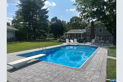 8 Byron Court, Allendale, NJ 07401 - Photo 22