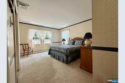 8 Byron Court, Allendale, NJ 07401 - Photo 14