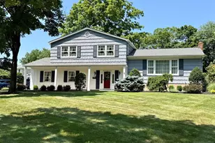 8 Byron Ct, Allendale, NJ 07401 - Photo 1