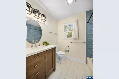 363 Vesta Court, Ridgewood, NJ 07450 - Photo 18