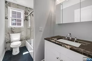77B Chestnut St, Lodi, NJ 07644 - Photo 28