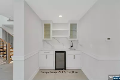 308 Haywood Drive, Paramus, NJ 07652 - Photo 10