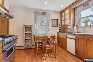 12-17 Roosevelt Pl, Fair Lawn, NJ 07410 - Photo 8