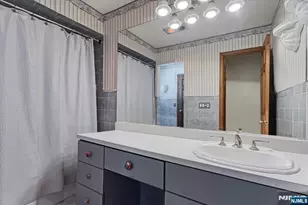 12-17 Roosevelt Pl, Fair Lawn, NJ 07410 - Photo 12