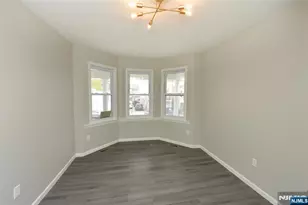 23 Bayview Ave, Jersey City, NJ 07305 - Photo 6