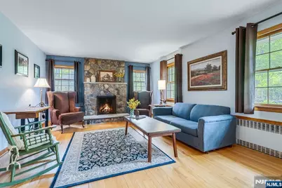 187 Henry Place, Wyckoff Township, NJ 07481 - Photo 4