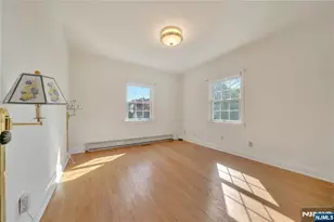 431 Van Renssalaer Ct, Ridgefield, NJ 07657 - Photo 18