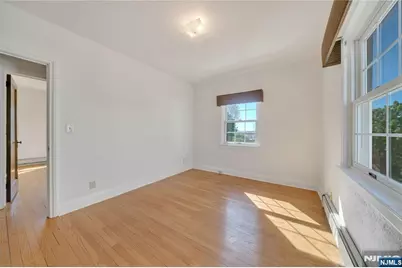 431 Van Renssalaer Court, Ridgefield, NJ 07657 - Photo 16