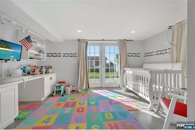 431 Van Renssalaer Court, Ridgefield, NJ 07657 - Photo 30