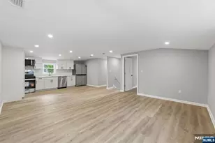 341 Diamond Bridge Ave 2, Hawthorne, NJ 07506 - Photo 16