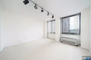 200 Winston Dr 401, Cliffside Park, NJ 07010 - Photo 14
