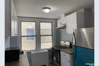735-737 William Street 2R #2R, Harrison, NJ 07029 - Photo 2